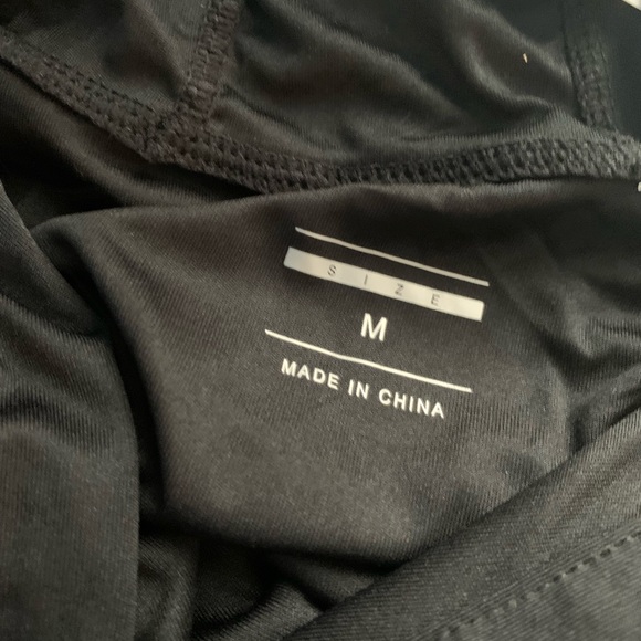 UPF 50+ Long Sleeve T-Shirt Hoodie DaYoung NWT Size M - Picture 4 of 5